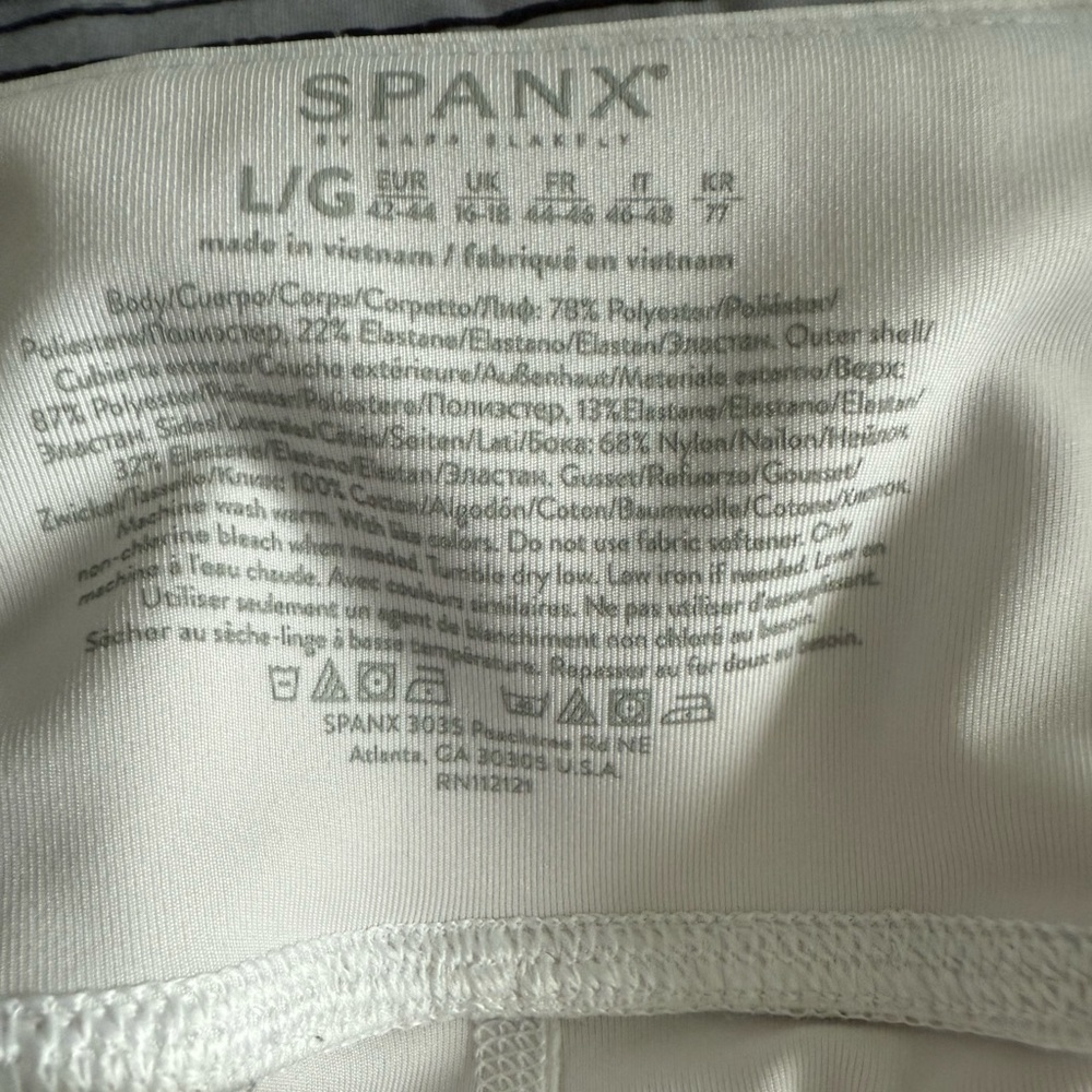 Spanx Get Moving Running Shorts White Upf 50 Size… - image 5
